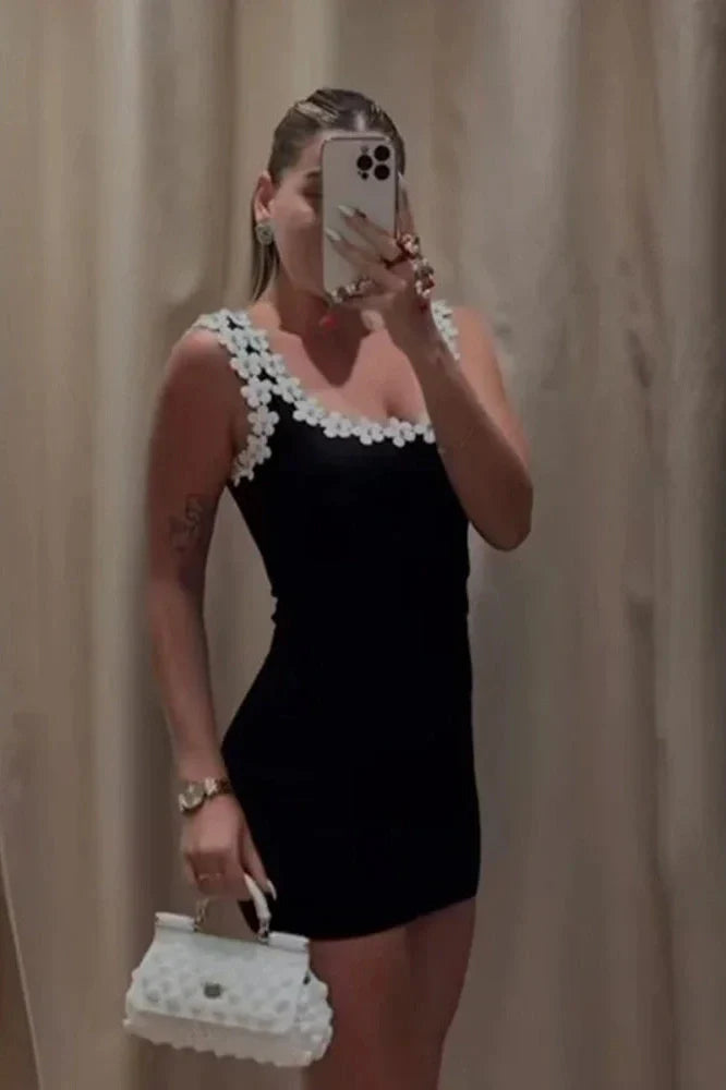 Notiglo - Floral Patchwork Slim Backless Square Neck Sleeveless Mini Dress